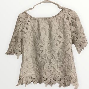 La Reyna White Blouse Size L